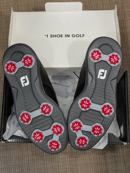 NEW Men\'s Footjoy FJ Traditions golf shoes size 10.5 wide main image 5